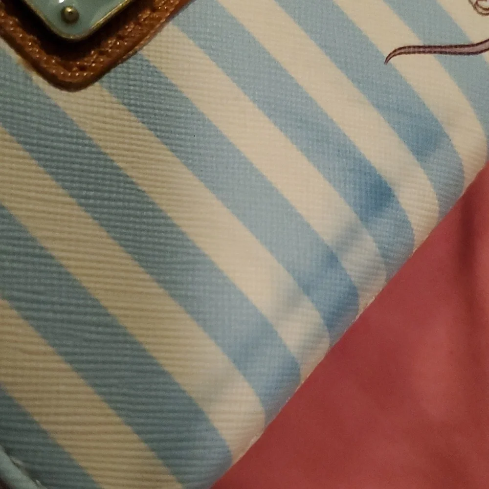 Disney Loungefly Wallet - Dumbo Stripes Brand New - Picture 5 of 9